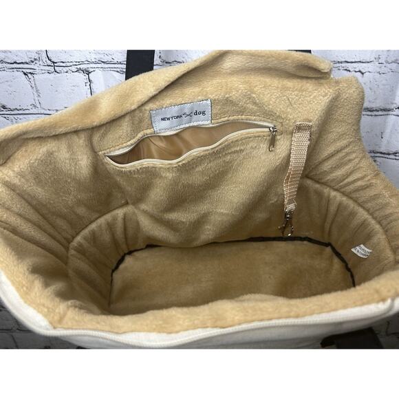 New York Dog City Tote Dog Carrier Shoulder Bag Cream Peek Thru Net Travel Beige - Picture 3 of 11